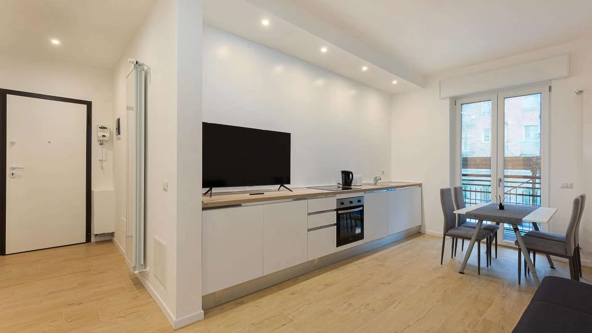 Apartament Sansiro Luxury-10M Stadium Mediolan