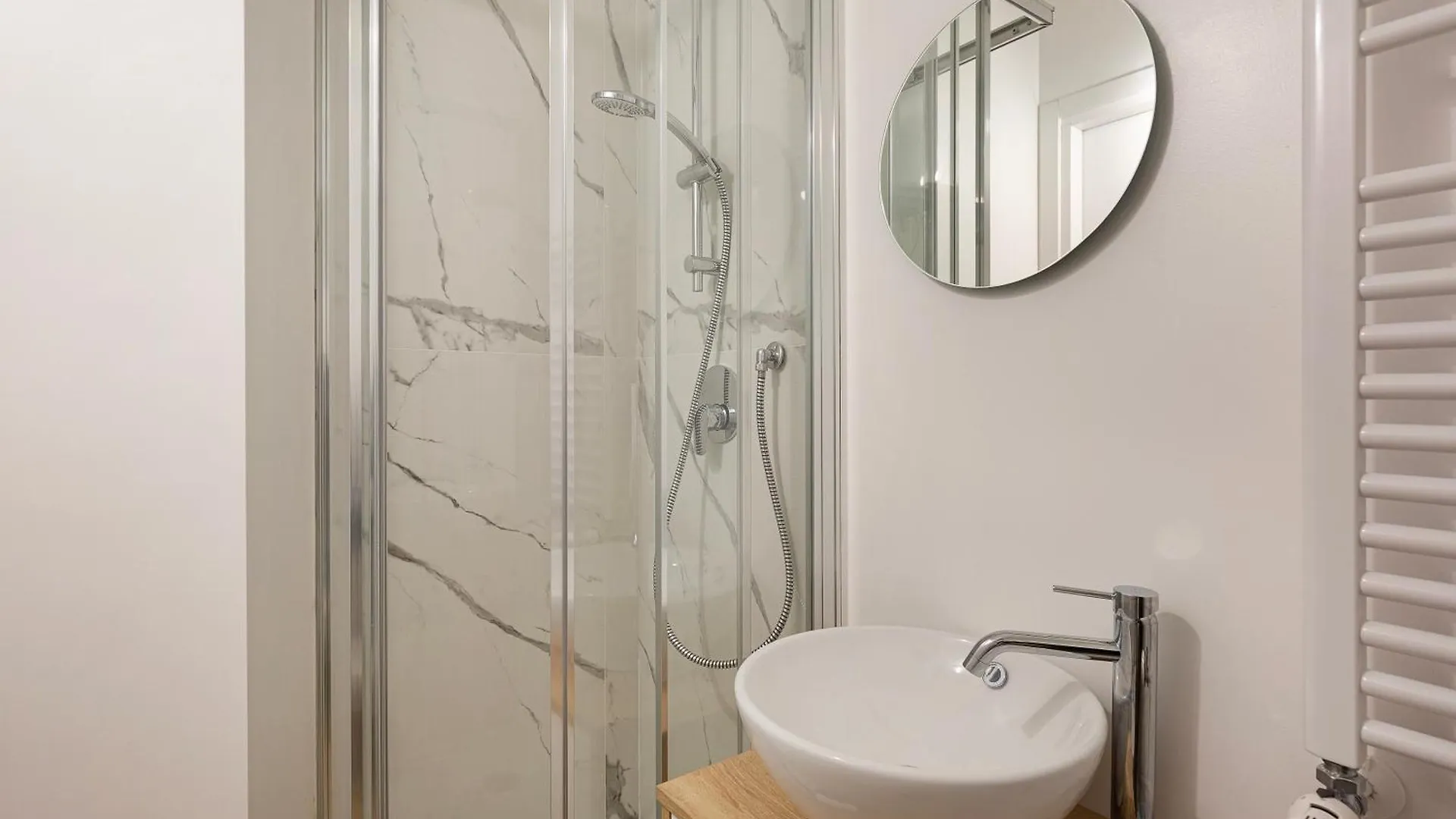 Sansiro Luxury-10M Stadium Apartment Milan
