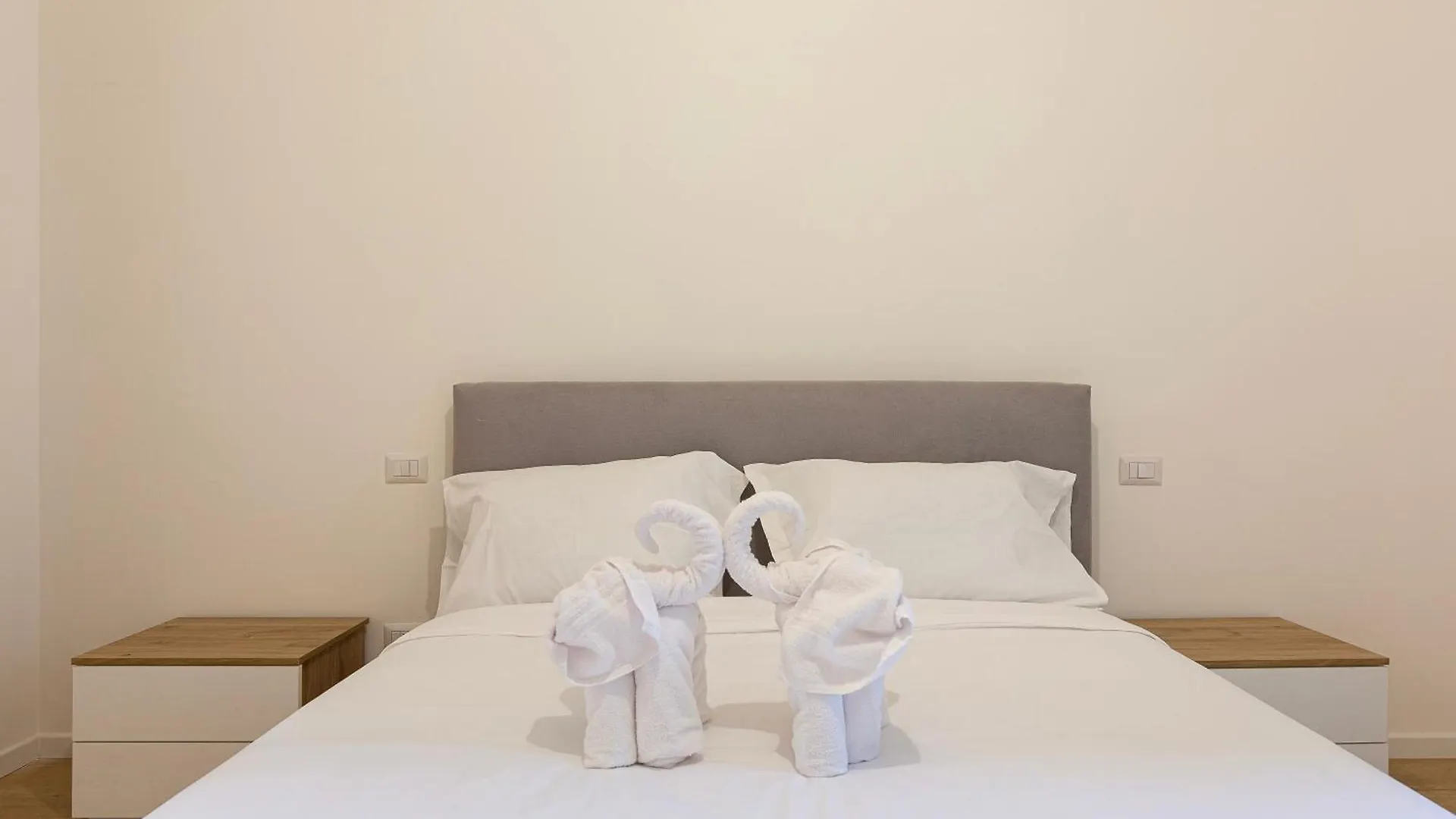 Sansiro Luxury-10M Stadium Apartment Milan