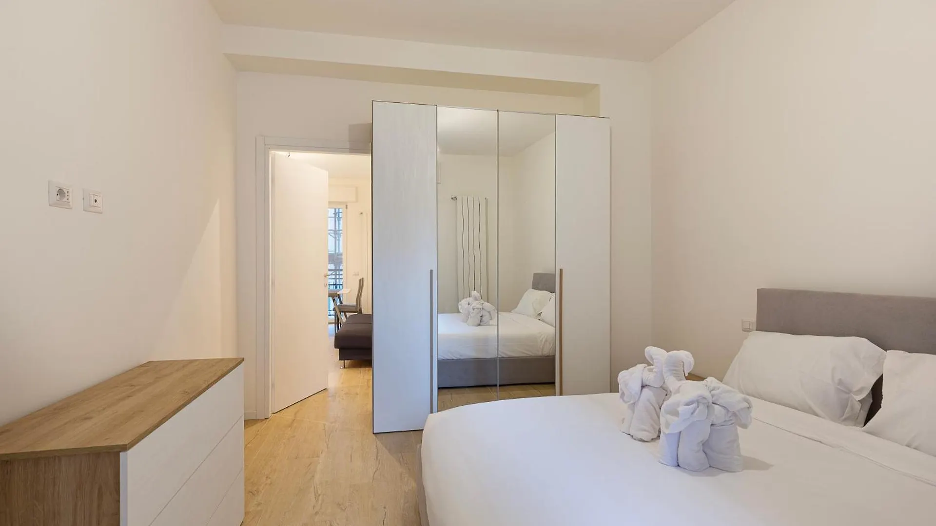 Sansiro Luxury-10M Stadium Apartment Milan